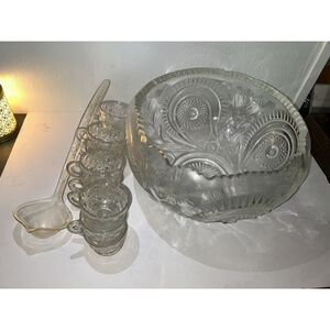 1935 Vintage LE Smith Co. Slewed Horseshoe Radiant Daisy /Peacock Punch Bowl Set